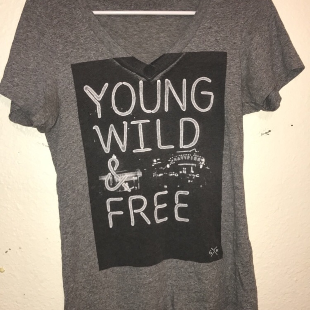 Young Wild & Free short sleeved shirt